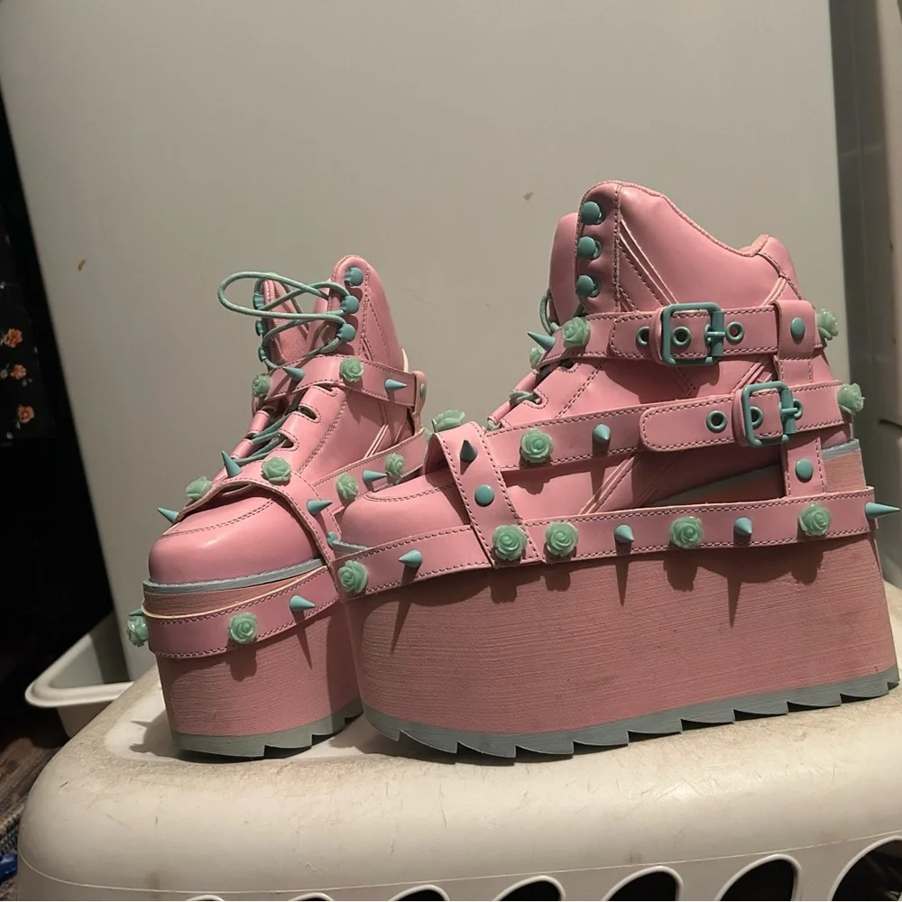 YRU Qozmo Bondage Rose Spike Platform Sneakers Pink and Blue - Picture 2 of 11
